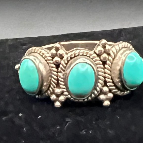 Sterling Silver 925 and Faux Turquoise Ring, size 9 - Picture 1 of 8
